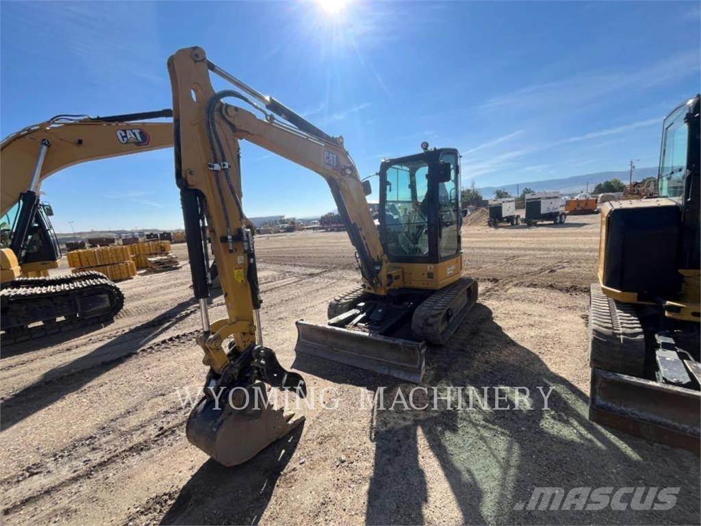 CAT 304 Pásové rýpadlá