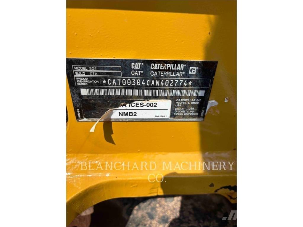 CAT 304 Pásové rýpadlá