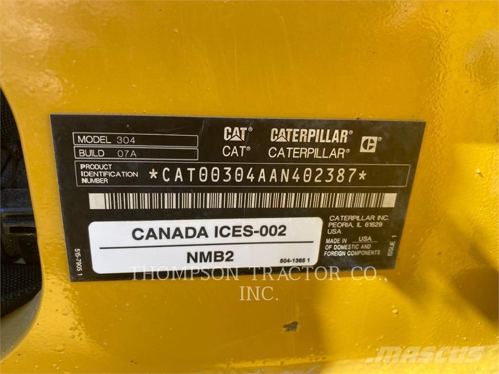 CAT 304 Pásové rýpadlá