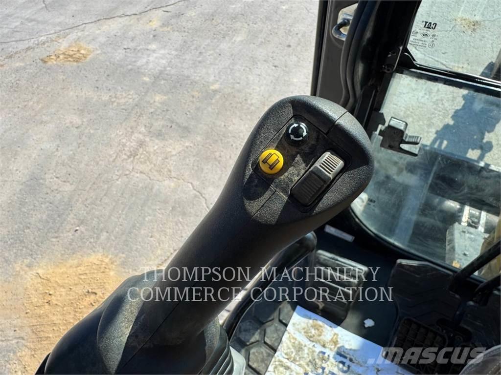 CAT 304-07 Pásové rýpadlá