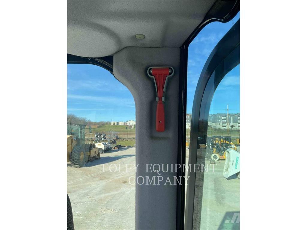 CAT 304-07LC Pásové rýpadlá