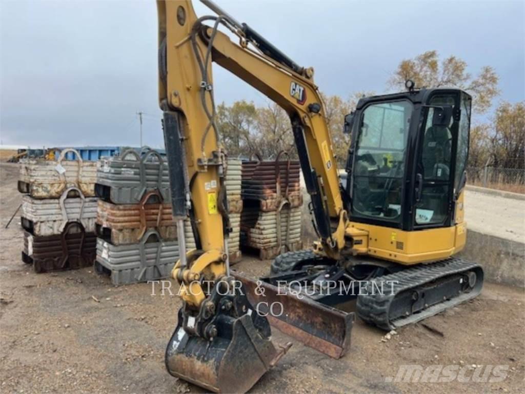 CAT 304 CRCB Pásové rýpadlá