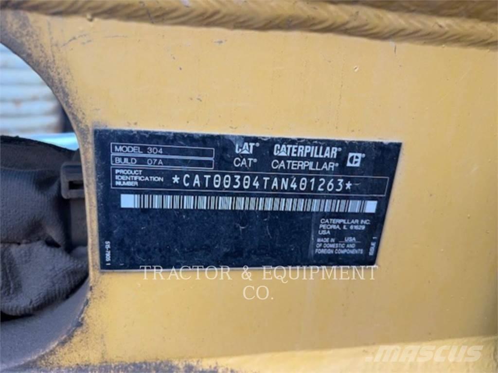 CAT 304 CRCB Pásové rýpadlá