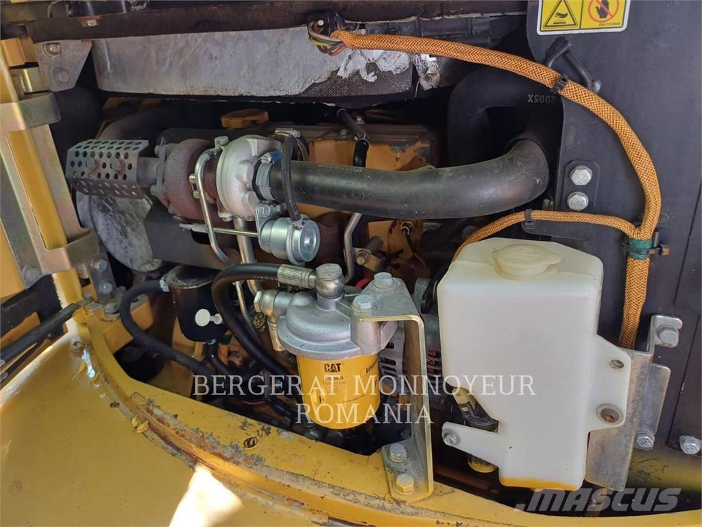 CAT 304DCR Pásové rýpadlá