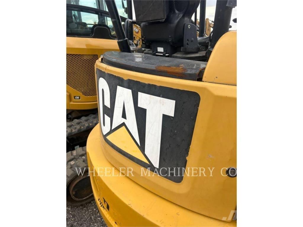 CAT 304E DCA1 Pásové rýpadlá