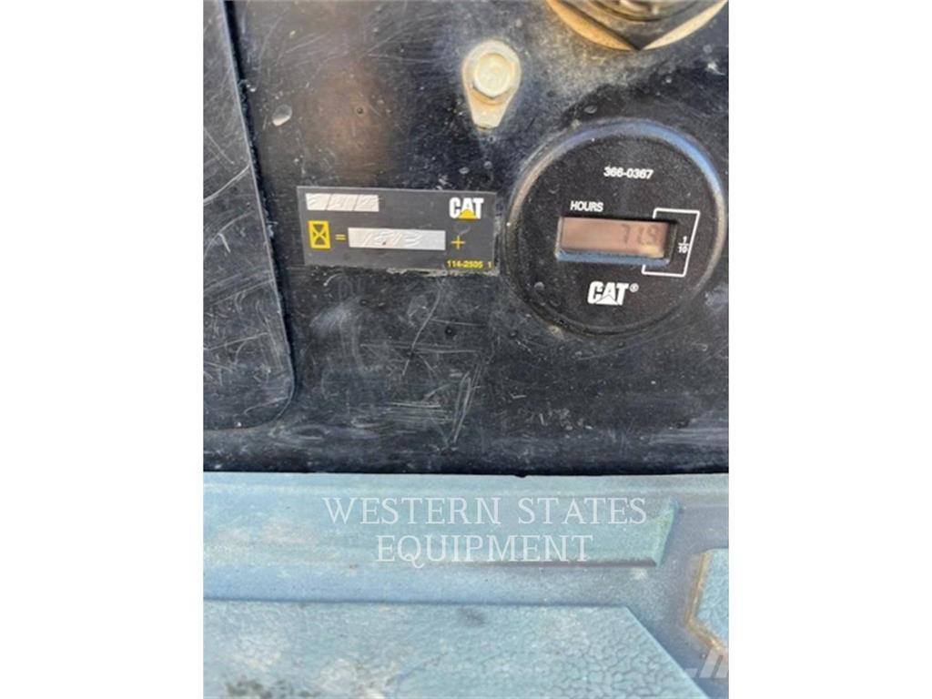 CAT 304E2 Pásové rýpadlá