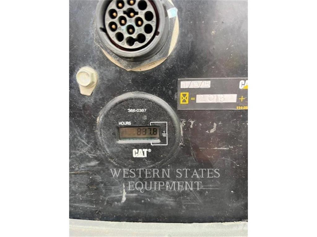 CAT 304E2 Pásové rýpadlá