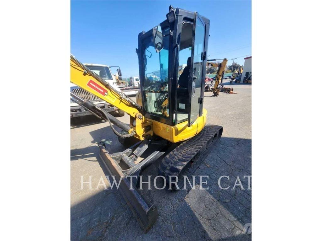 CAT 304E2 CAB Pásové rýpadlá