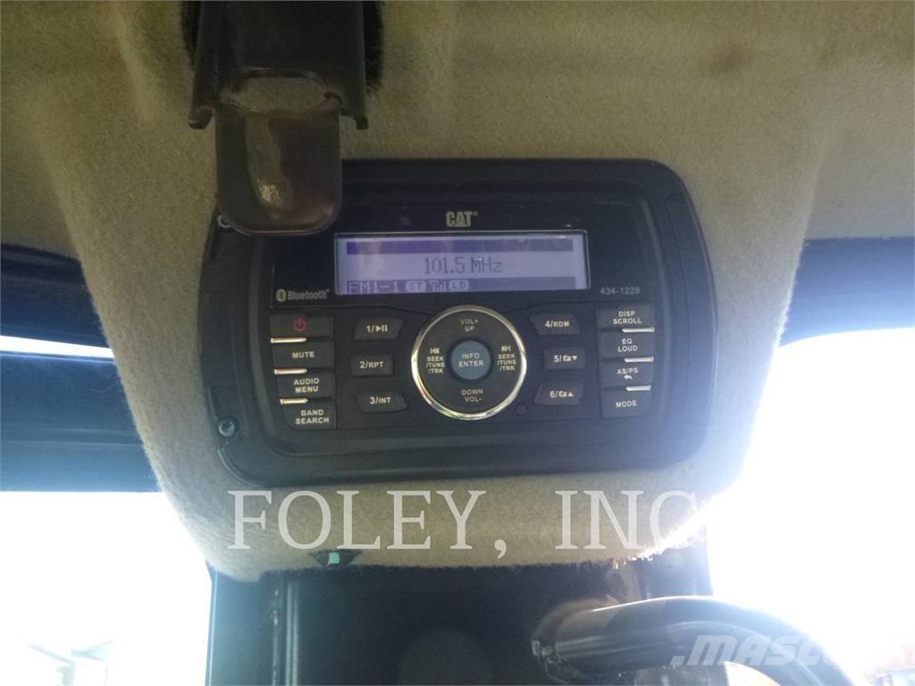 CAT 304E2CR Pásové rýpadlá