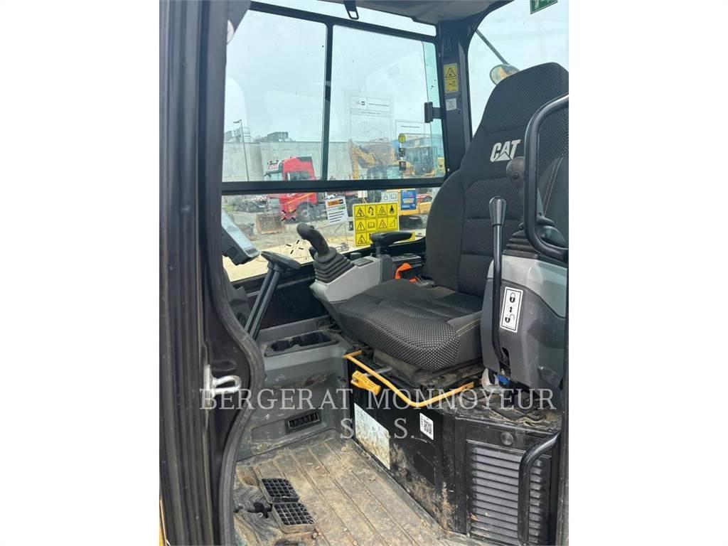 CAT 305 Pásové rýpadlá