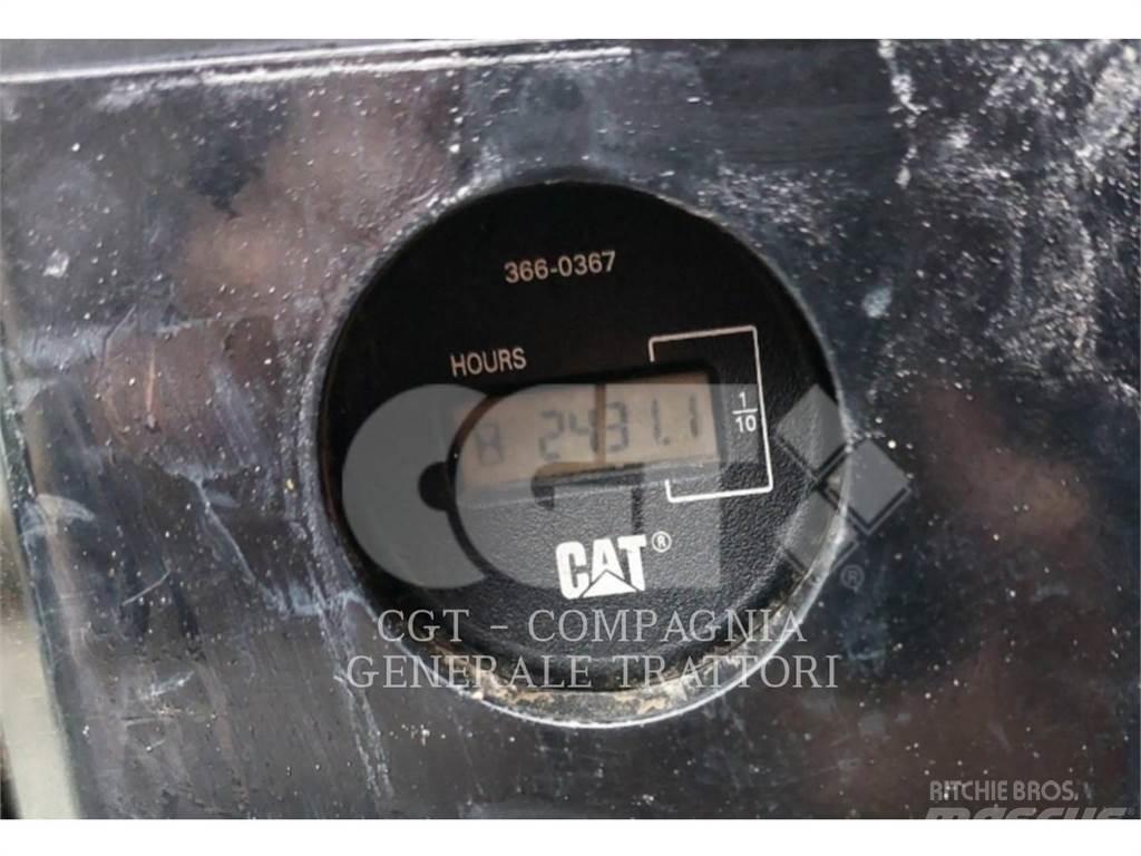 CAT 305.5 E2 Pásové rýpadlá