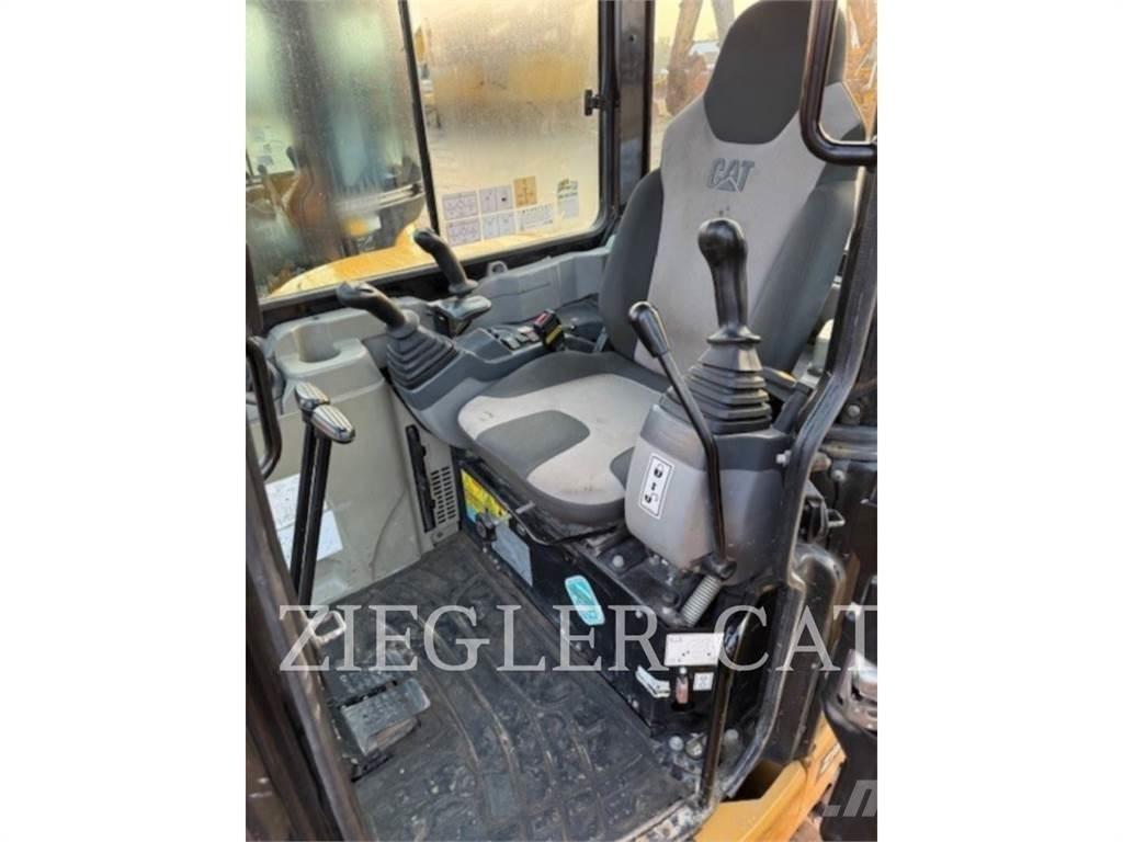 CAT 305.5D Pásové rýpadlá