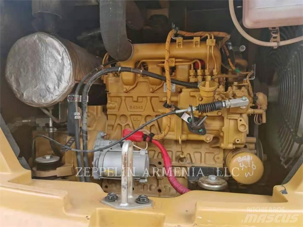 CAT 305.5E2 Pásové rýpadlá