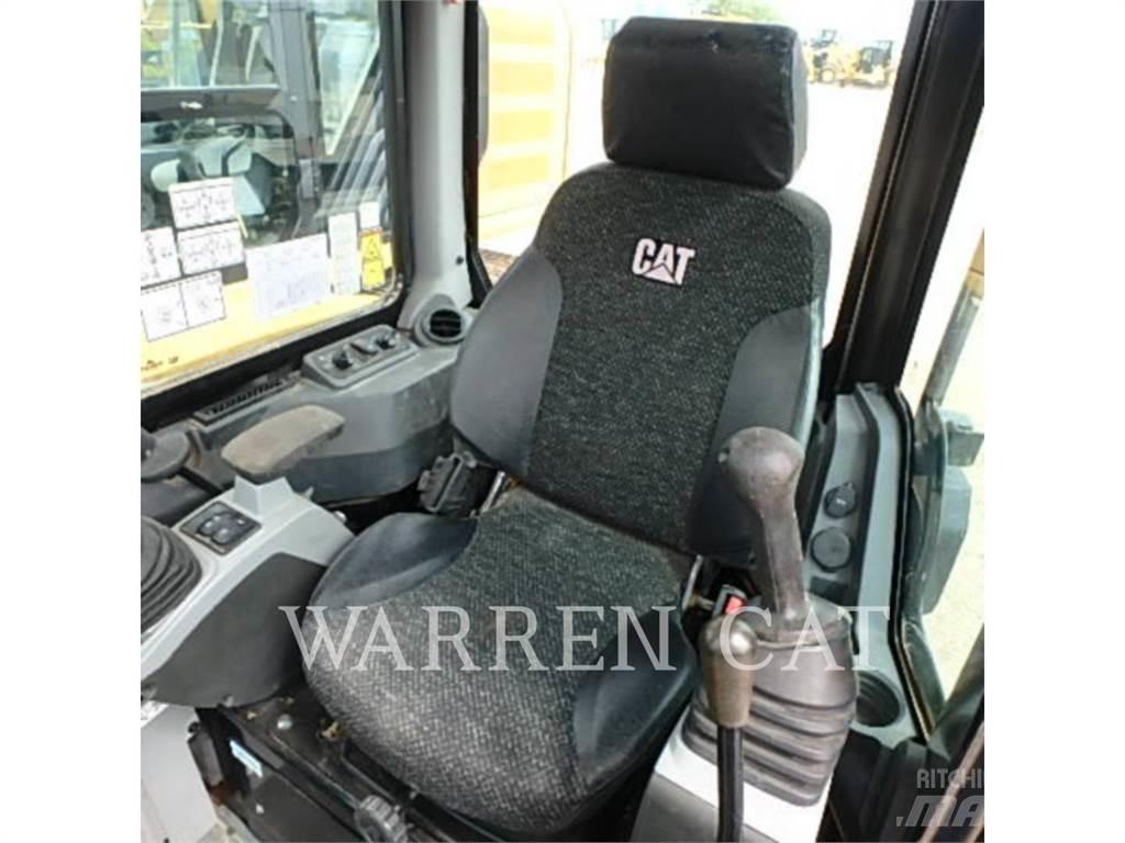 CAT 305.5E2 Pásové rýpadlá
