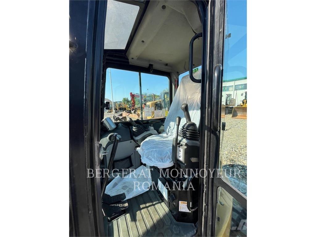 CAT 305.5E2CR Pásové rýpadlá