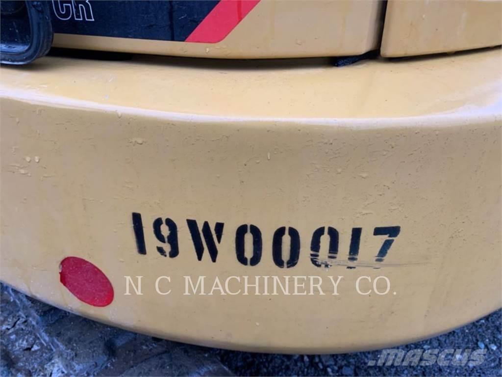 CAT 305.5E2CRB Pásové rýpadlá