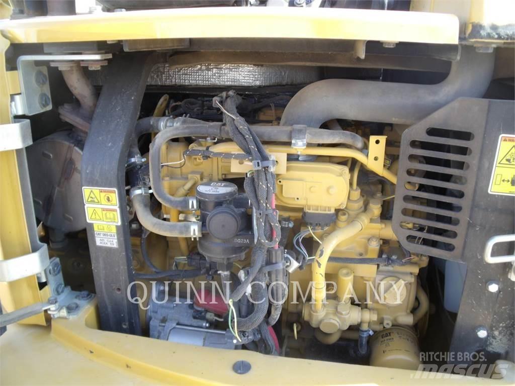 CAT 305E2 Pásové rýpadlá