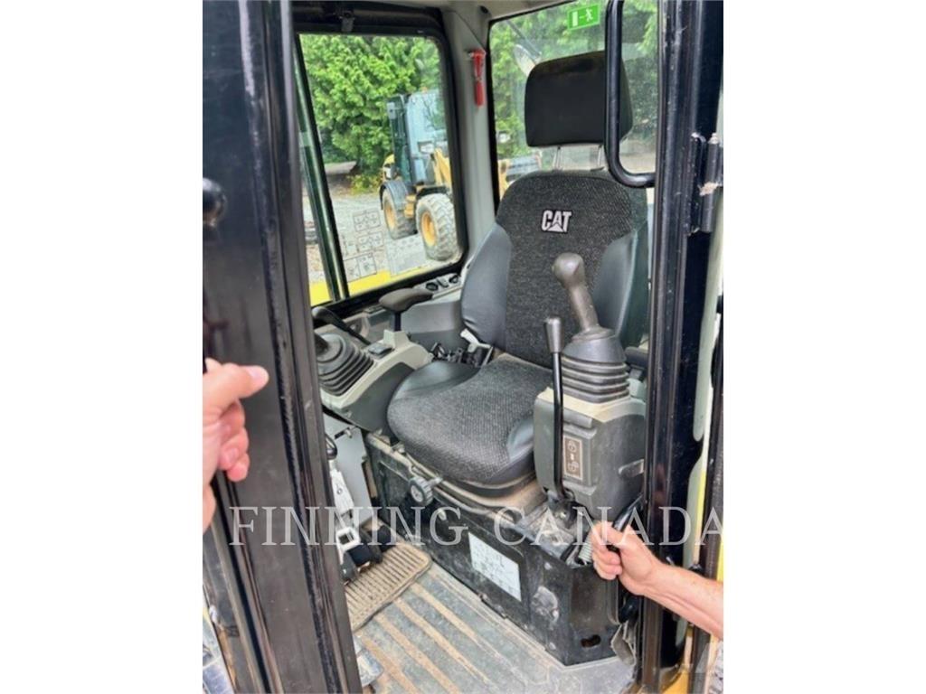 CAT 305E2 Pásové rýpadlá