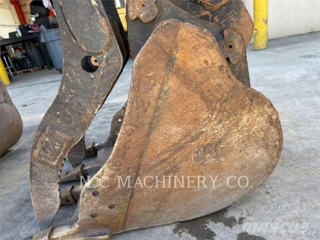CAT 305E2 CRCN Pásové rýpadlá