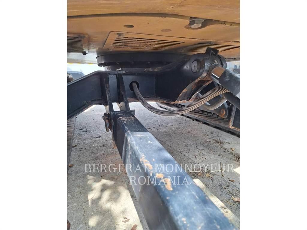 CAT 305E2CR Pásové rýpadlá