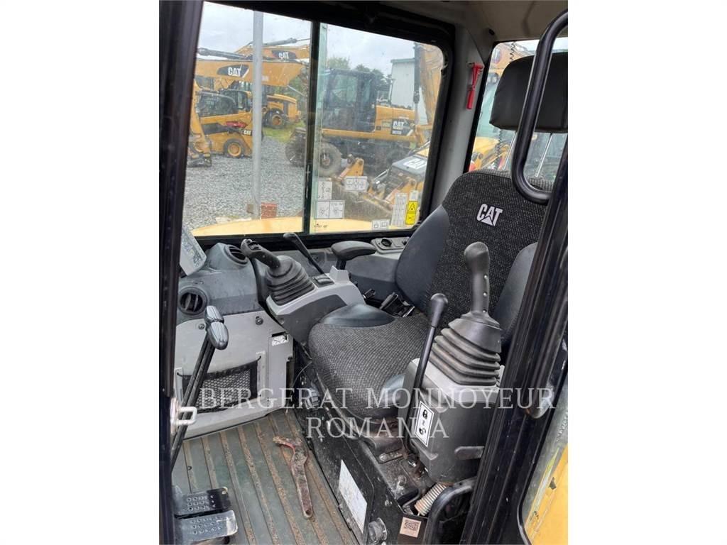 CAT 305E2CR Pásové rýpadlá