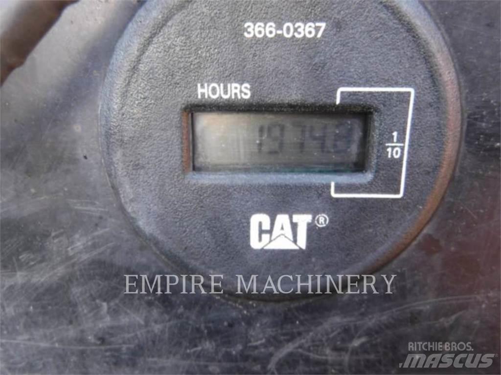 CAT 305E2CR Pásové rýpadlá