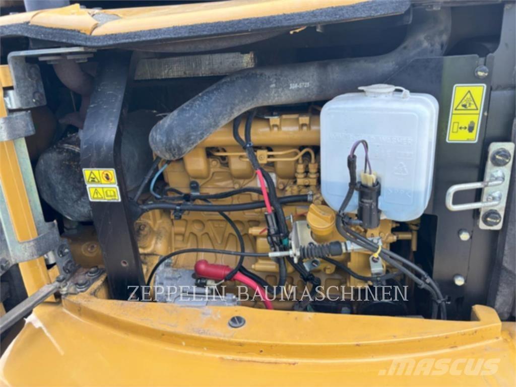 CAT 305ECR Pásové rýpadlá