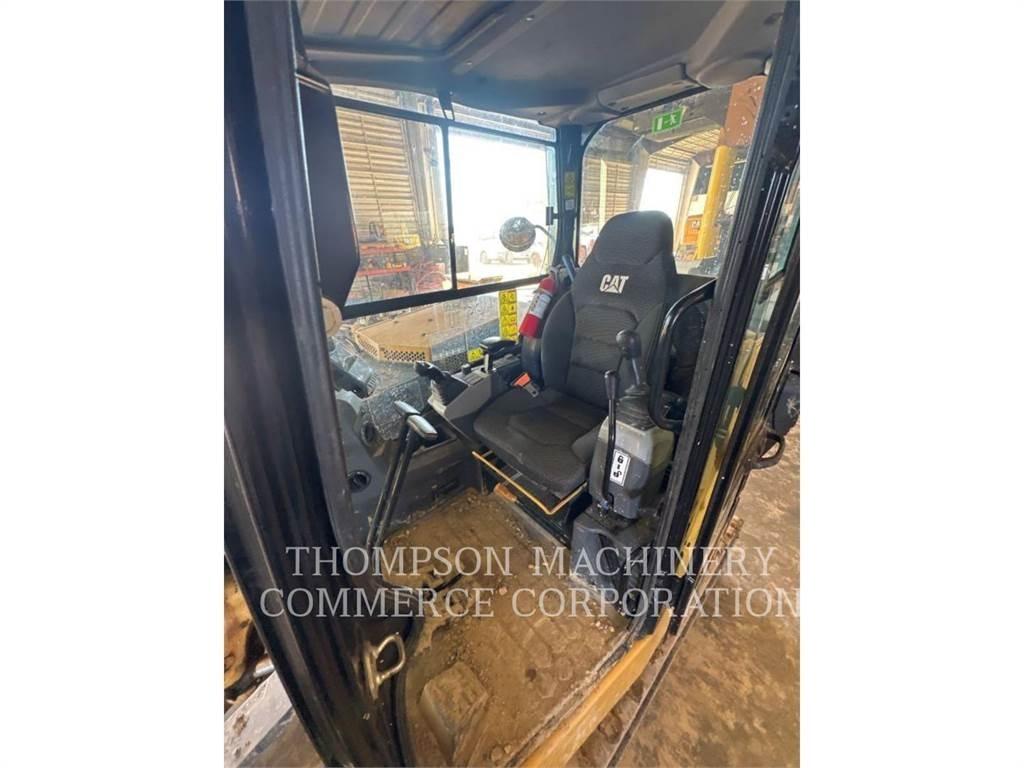 CAT 306-07CR Pásové rýpadlá