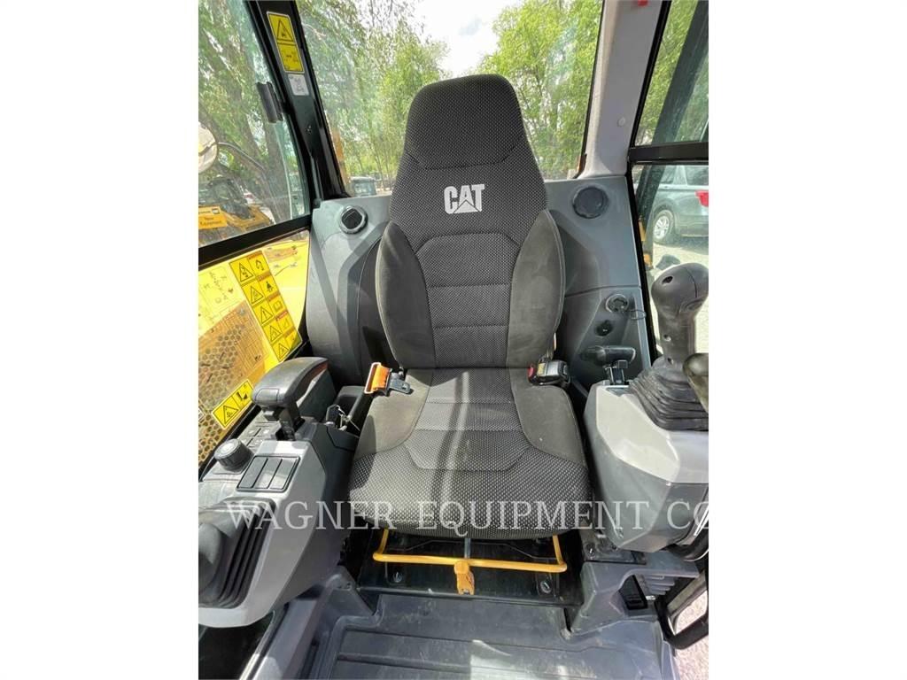 CAT 306 CR Pásové rýpadlá