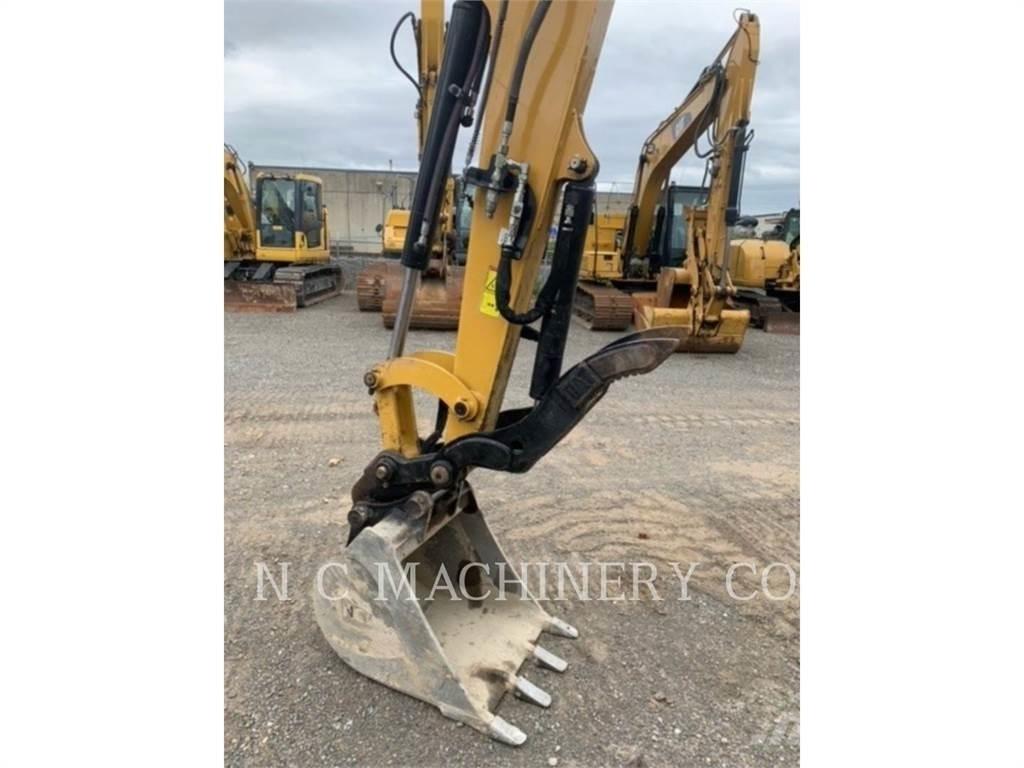 CAT 306 CRCB Pásové rýpadlá