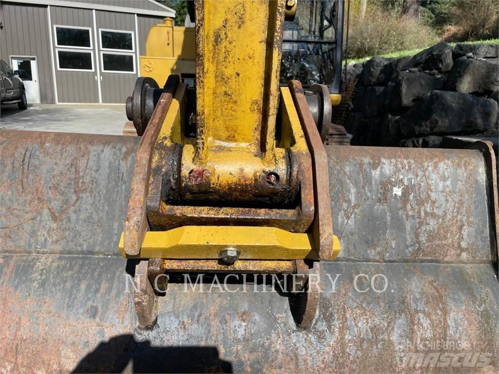 CAT 307 Pásové rýpadlá