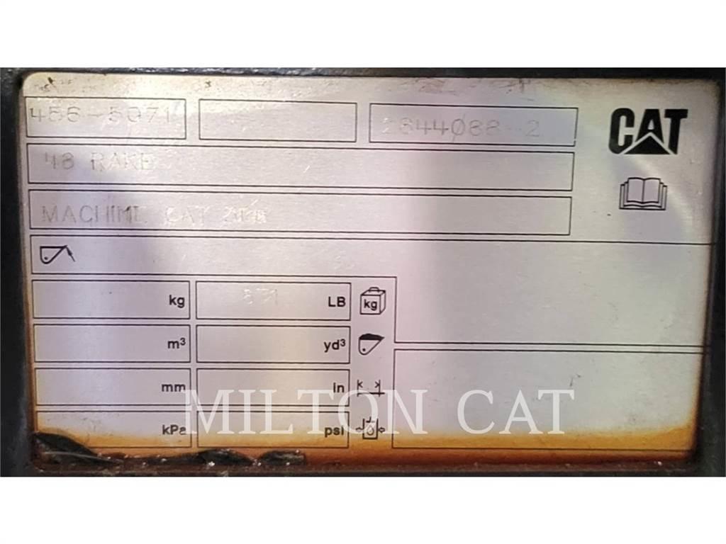 CAT 307-309 48 RAKE Obracače a zhrabovače sena