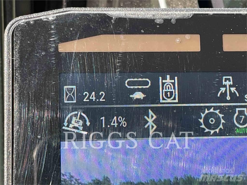 CAT 30907CR Pásové rýpadlá