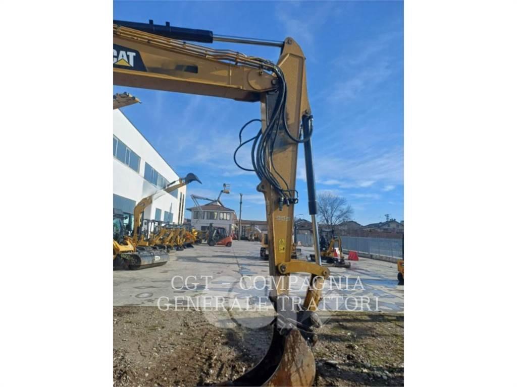 CAT 310 Pásové rýpadlá
