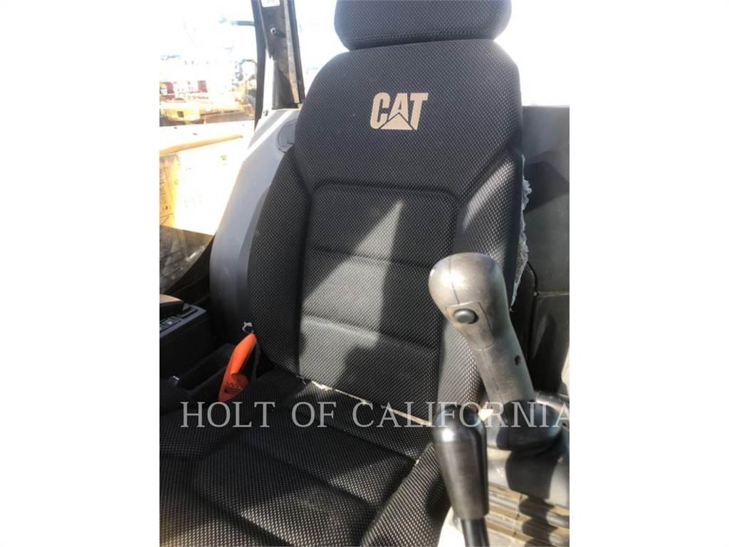 CAT 310 Pásové rýpadlá