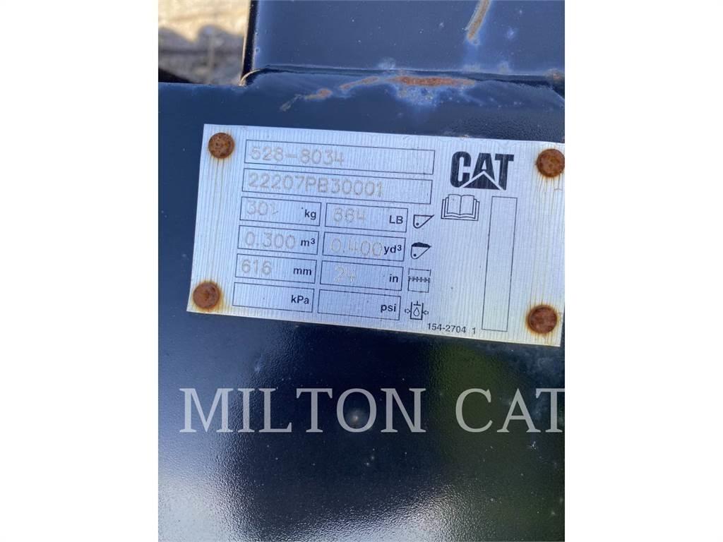 CAT .310.24IN.BUCKET Lopaty