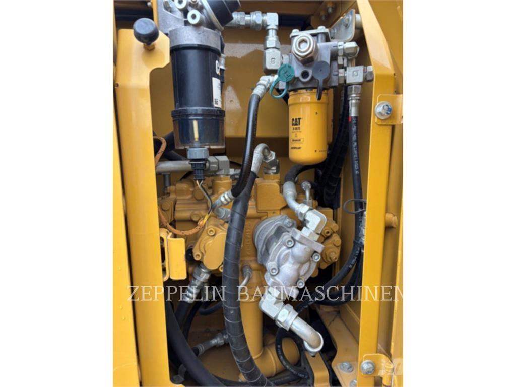 CAT 311FLRR Pásové rýpadlá