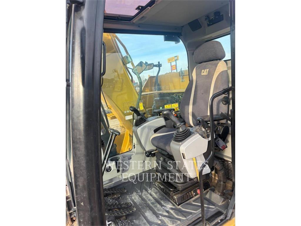 CAT 313F Pásové rýpadlá