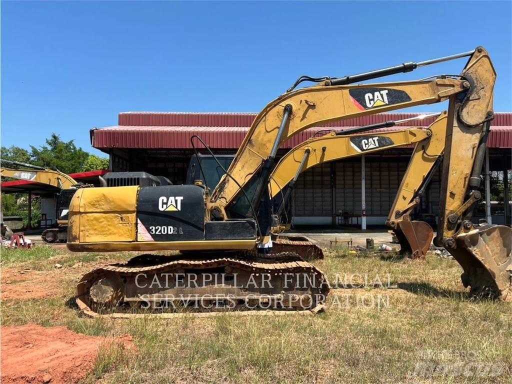 CAT 318D2L Pásové rýpadlá