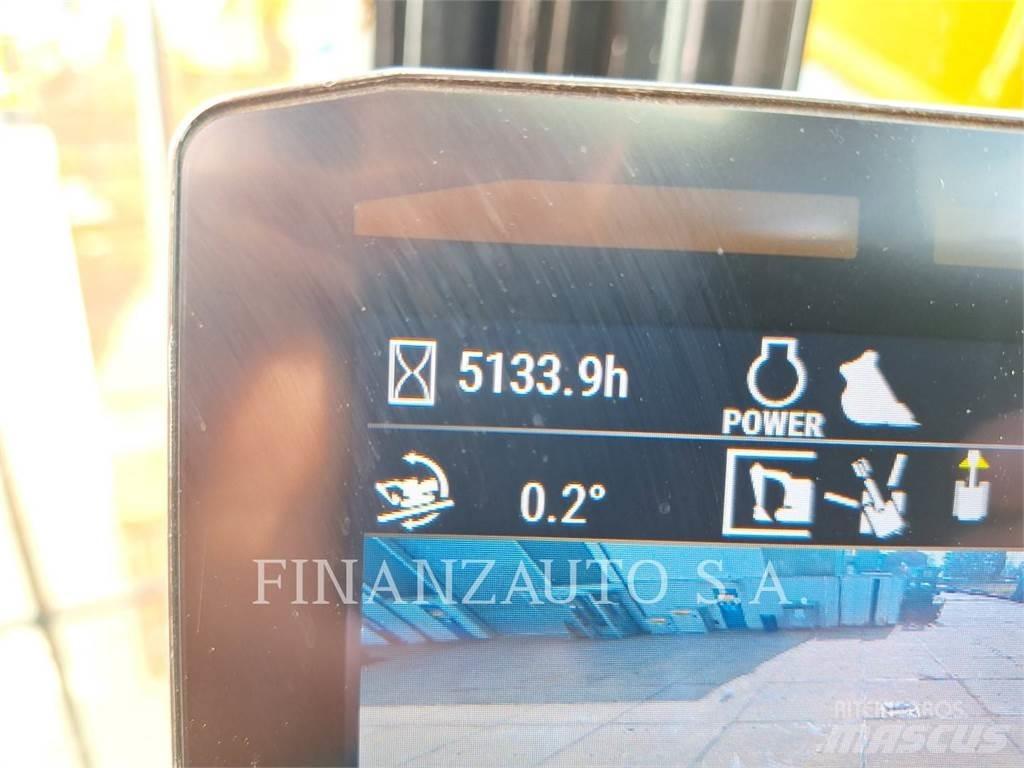 CAT 320 Pásové rýpadlá