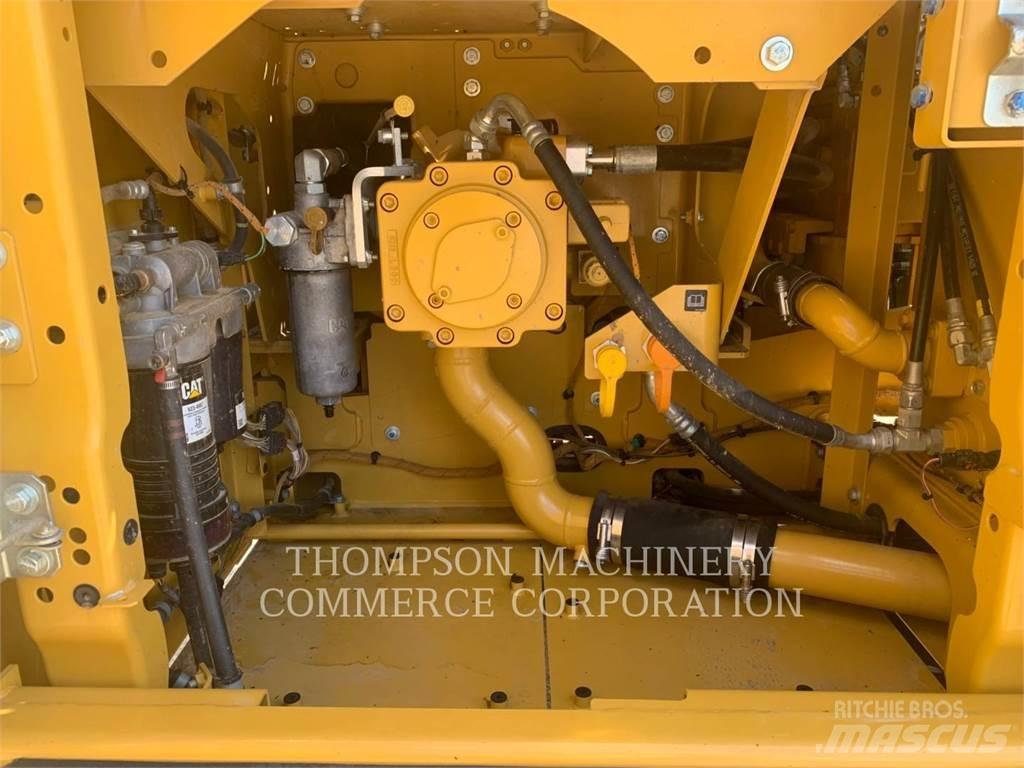 CAT 320 Pásové rýpadlá