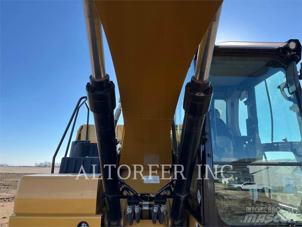 CAT 320-07 Pásové rýpadlá