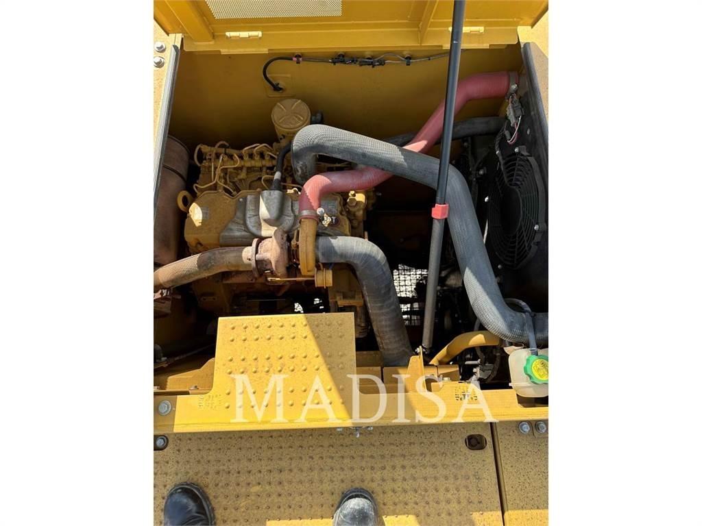 CAT 320 GC Pásové rýpadlá