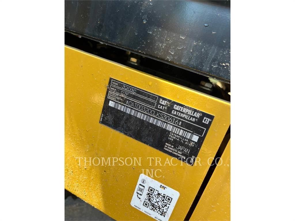 CAT 320-GC Pásové rýpadlá