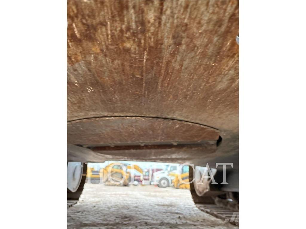 CAT 320 TC Pásové rýpadlá