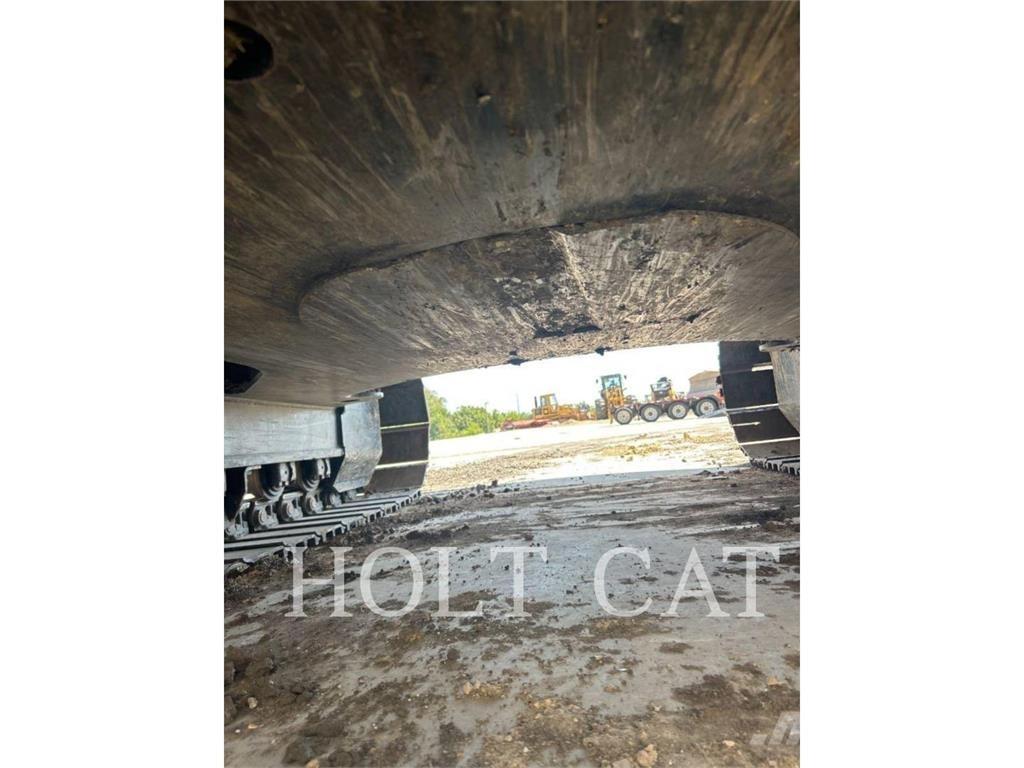 CAT 320 TC Pásové rýpadlá