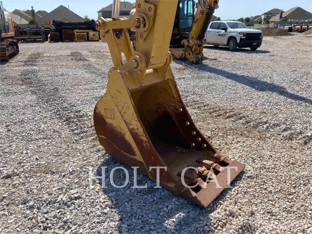 CAT 320 TC Pásové rýpadlá