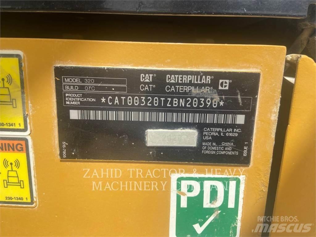 CAT 32007 Pásové rýpadlá