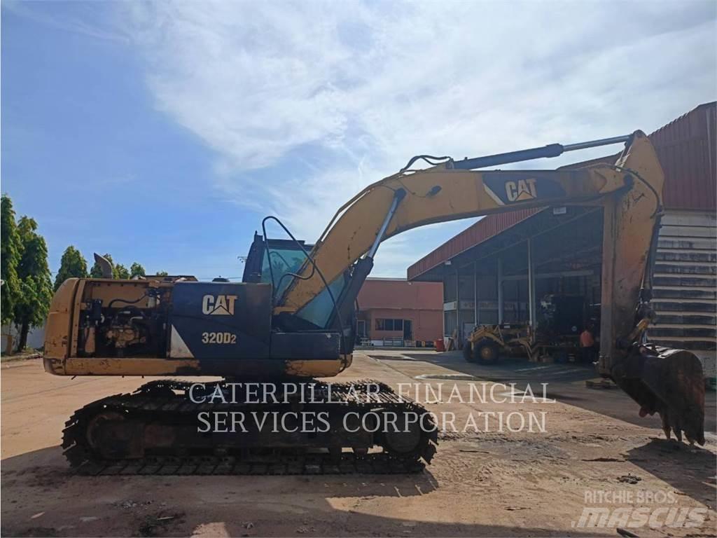 CAT 320D2 Pásové rýpadlá