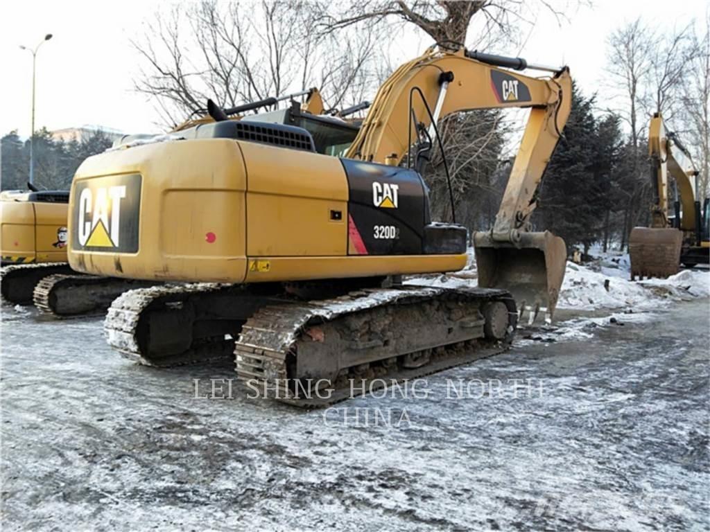 CAT 320D2 Pásové rýpadlá